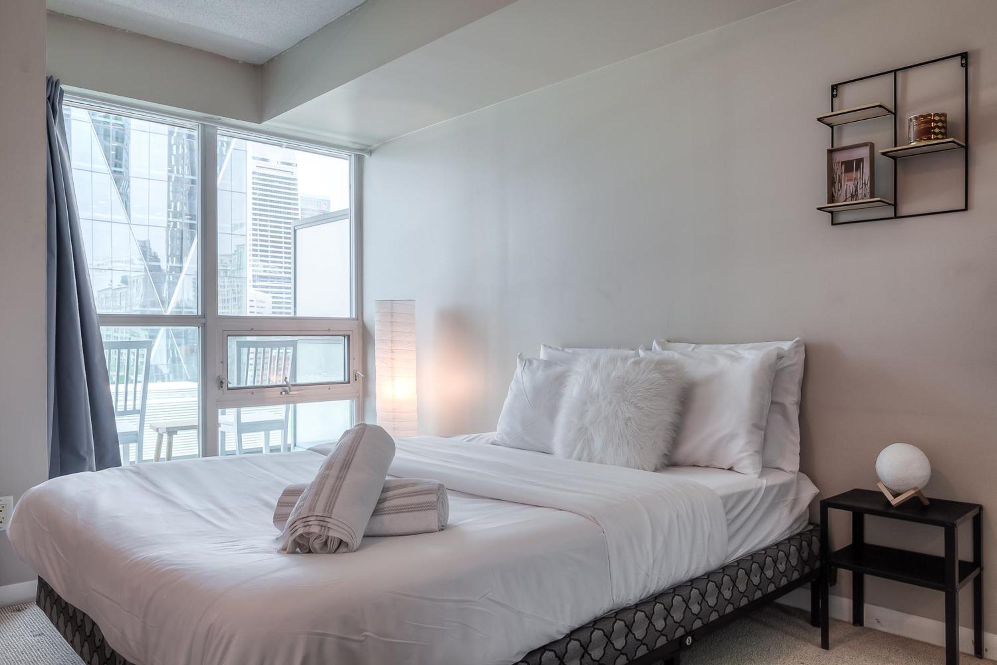 Rivetstays - The Yonge Toronto Exterior photo